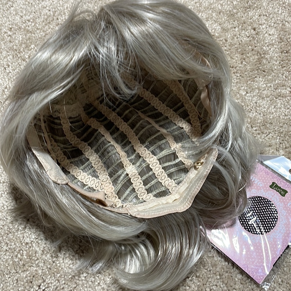 NWT platinum blonde silverwhite grey blonde wig short 9” shaggy layers men’s wig - Picture 13 of 13